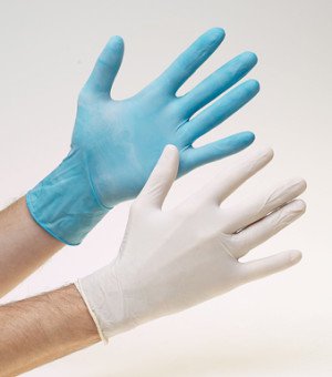 сравнение нитриловых и латексных перчаток