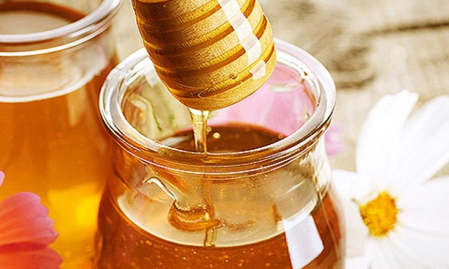 Мед для губ – полезные свойства, дневные и ночные маски, отзывы